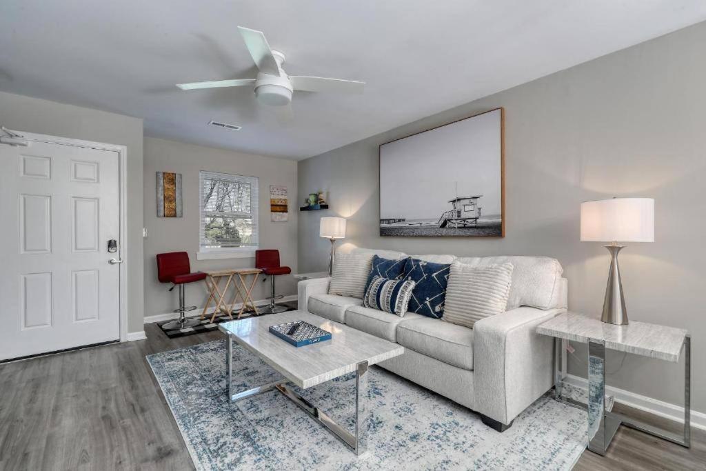 Apartmán Stylish Haven New Walk To The Ocean Smart Tvs Wifi Myrtle Beach Exteriér fotografie