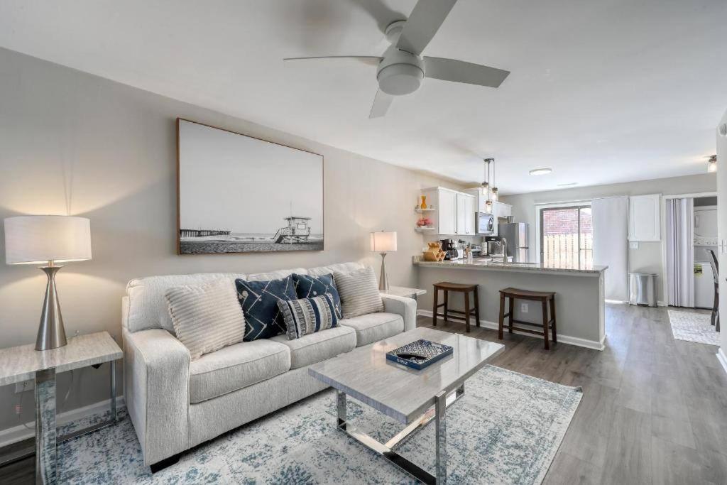 Apartmán Stylish Haven New Walk To The Ocean Smart Tvs Wifi Myrtle Beach Exteriér fotografie